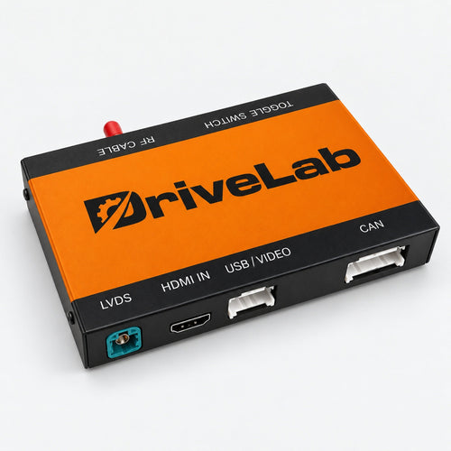 CarPlay & Android Auto module voor Mercedes-Benz NTG 4.0 met DriveLab-logo en zichtbare aansluitingen